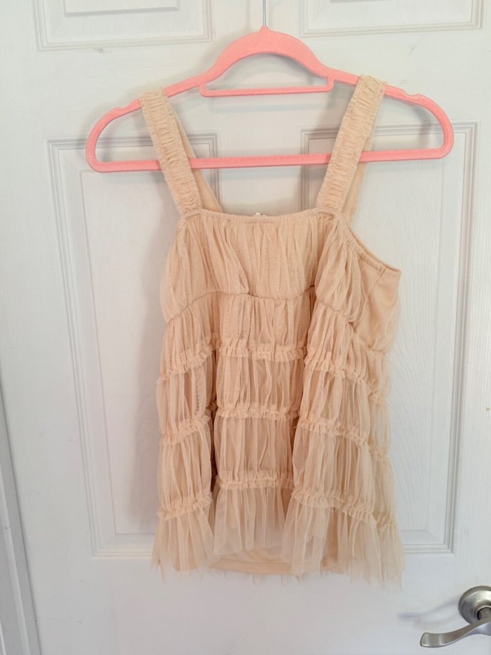 Lucky Brand Cream Sleeveless V-neck Tired Blouse Size Medium - Picture 3 of 5